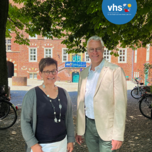 Volkshochschulleitung Sabine Kasimir und Stephan Kühl